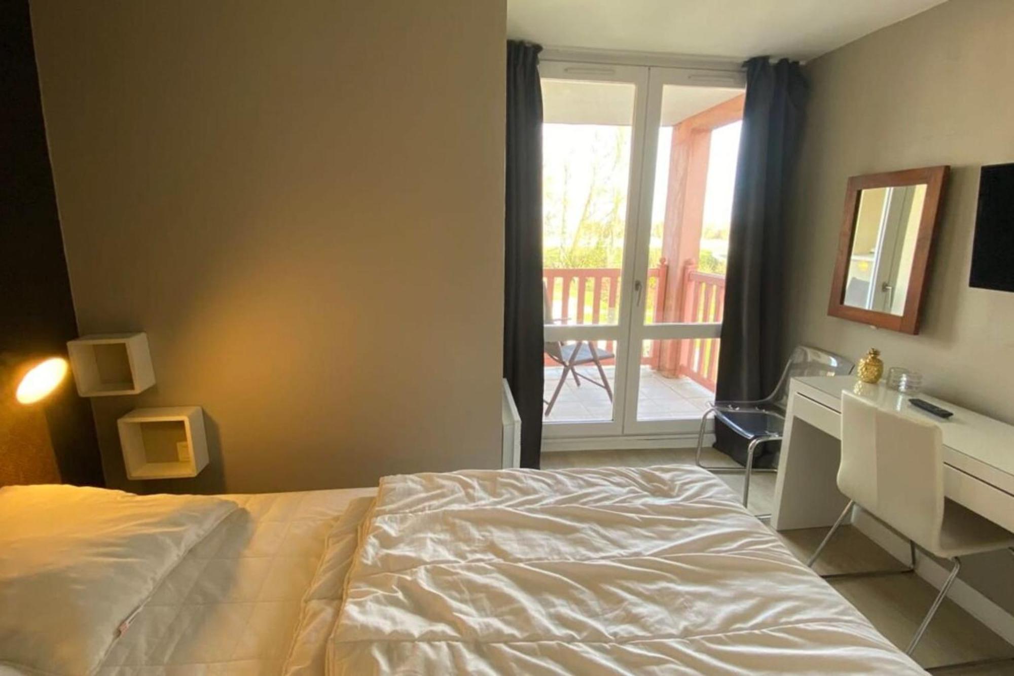 Very Nice 6 Person Apart With Swimming Pool Tennis Court And Car Park 202 Le Touquet Eksteriør billede